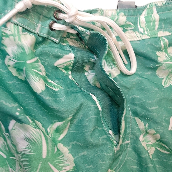 3/$20 CHAPS Hawaiian Floral Swim Trunks Tropical Cargo Bathing Suit Shorts - Picture 7 of 11